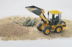 Bruder 2441 Cat Mini-Shovel Loader Caterpillar -Beste Speelgoed Winkel bruder mini bulldozer cat 1 1