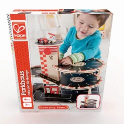 Houten Garage Park & Go -Beste Speelgoed Winkel houten garage hape e3002 park go garage 6