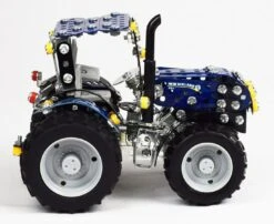 Tronico Mini New Holland T4 Met Aanhangwagen – 1 : 32 -Beste Speelgoed Winkel new holland t4 met aanhanger tronico mini 10056 4