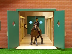Kids-Globe Paardenstal Met 7 Boxen Kidsglobe -Beste Speelgoed Winkel paardenstal kidsglobe 610595 1 1