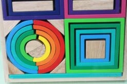 Goki 58655 Bouwstenenset Regenboog In Houten Kist -Beste Speelgoed Winkel regenboog bouwblokken goki 58655 2 scaled 1