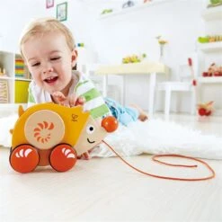 Trekfiguur Hape Egel 13 Trekfiguur Hape Egel -Beste Speelgoed Winkel trekdiertje hape walk a long egel 3